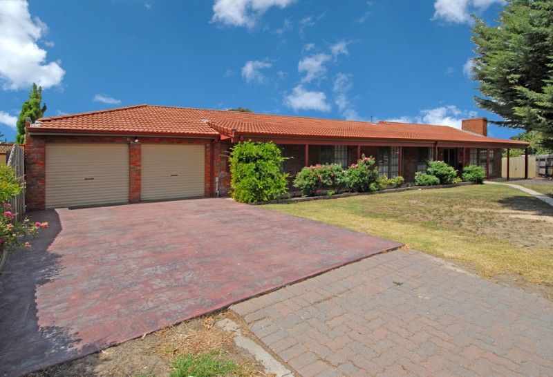 8 Heysham Place, KEILOR DOWNS VIC 3038
