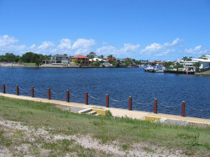 24  Tortola Place, PARREARRA QLD 4575