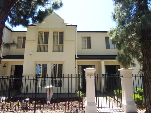 4 / 1 Elmglade Drive, OAKDEN SA 5086