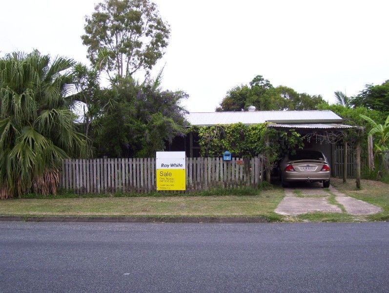2 Kindermar Street, SOUTH MACKAY QLD 4740