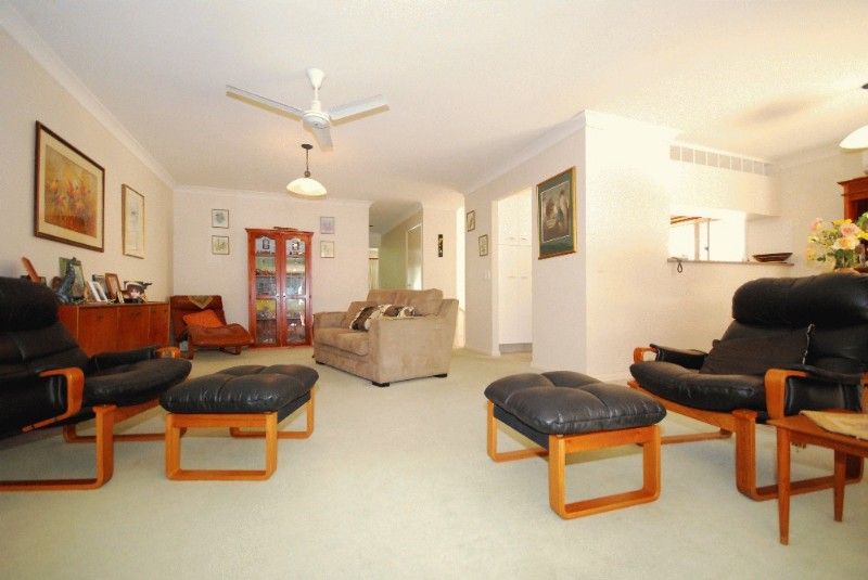 360 Simpsons Road, BARDON QLD 4065