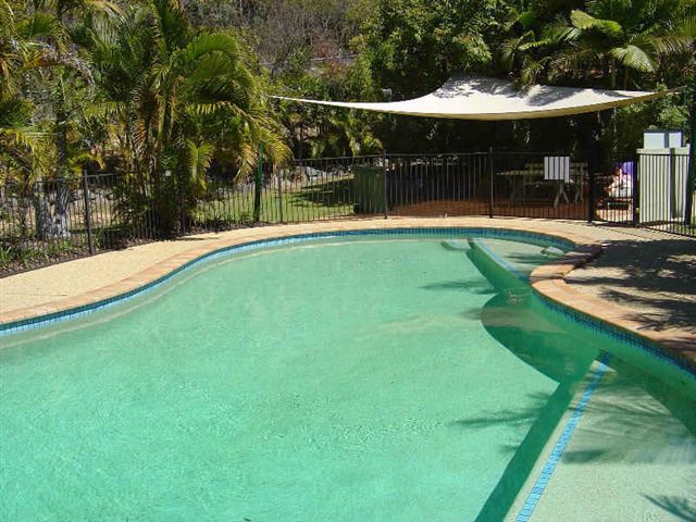 3 Arundel Drive, ARUNDEL QLD 4214