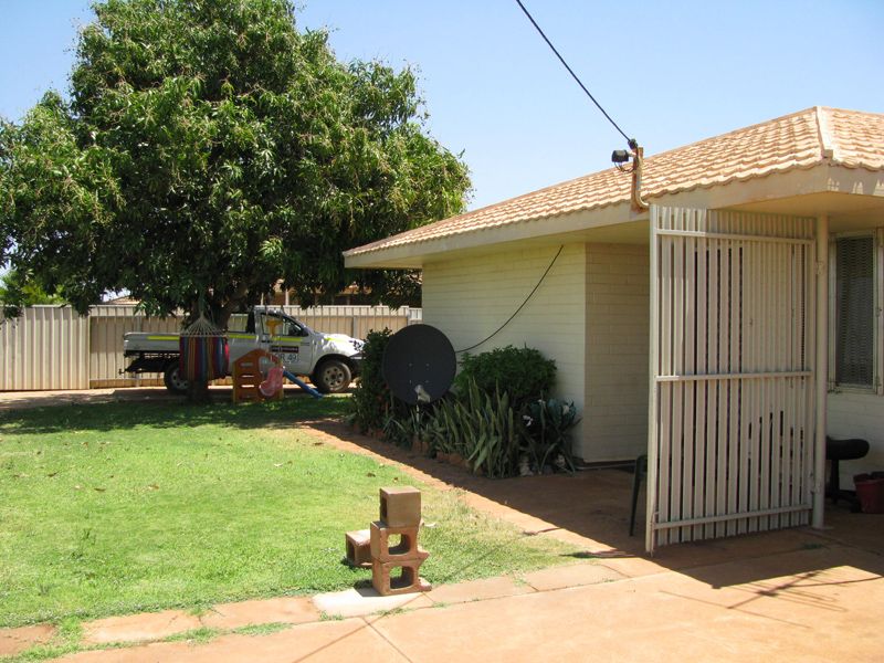 18 Bottlebrush Crescent, SOUTH HEDLAND WA 6722