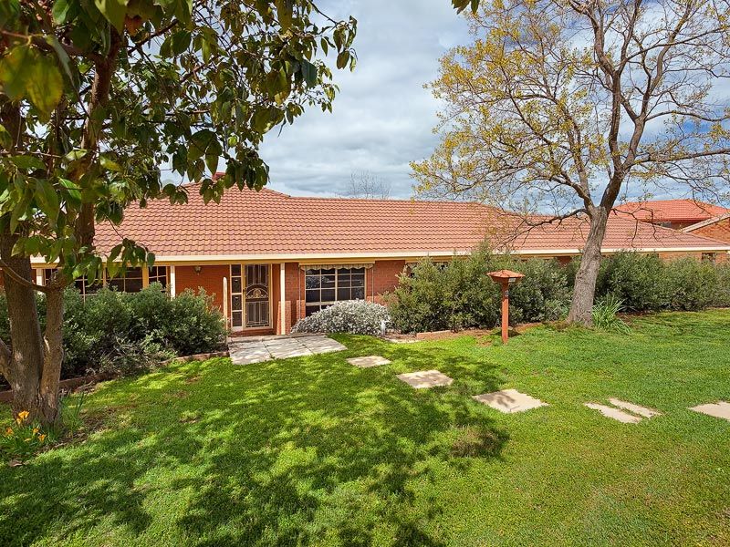 1 Olea Court, Redlynch, QLD, 4870