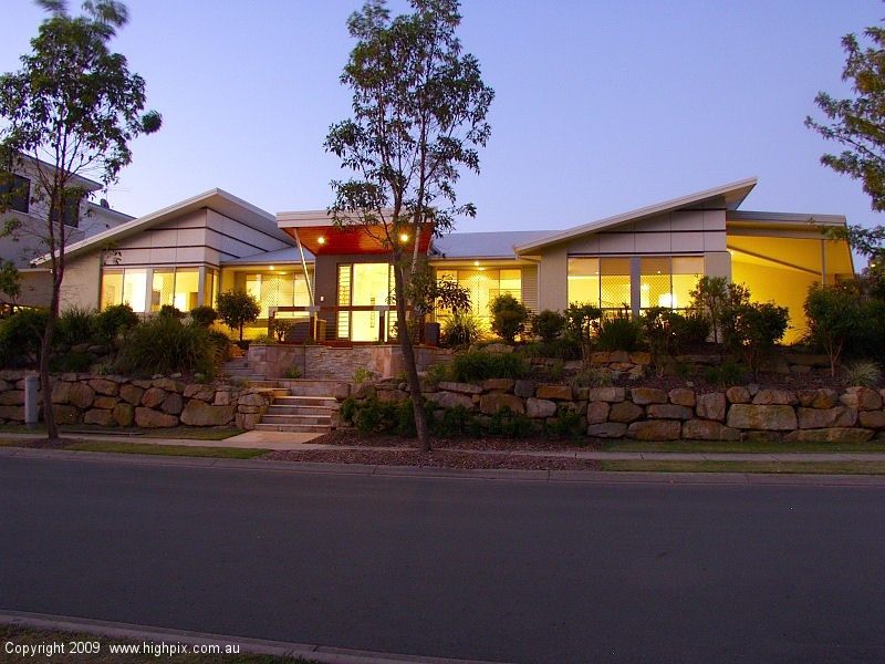 6 Rutherglen Crescent, CALAMVALE QLD 4116