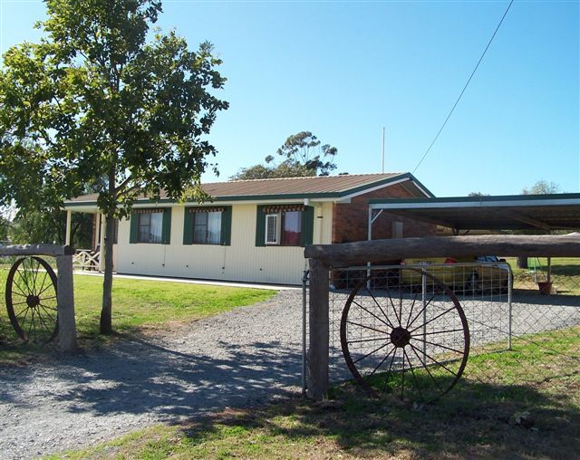17 Cherrytree Crescent, Upper Caboolture, QLD, 4510
