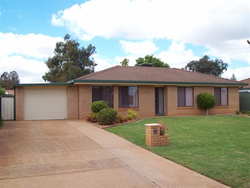 2 Kensington Avenue, DUBBO NSW 2830