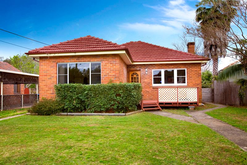 4 Riverview Parade, NORTH MANLY NSW 2100
