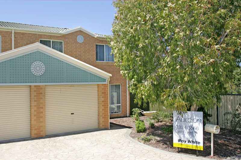 32 Aurora Place, BATEAU BAY NSW 2261