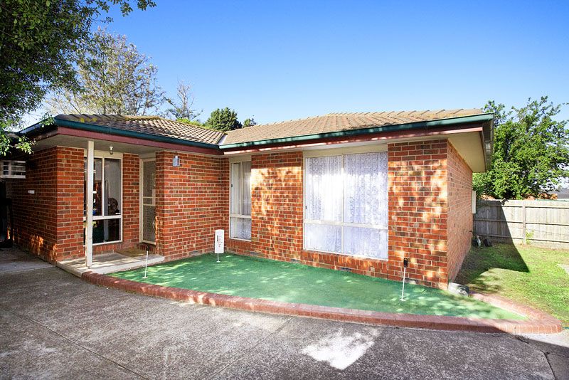 67 Lane Crescent, RESERVOIR VIC 3073