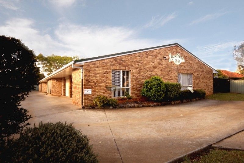 39 Anzac Avenue, NEWTOWN QLD 4350