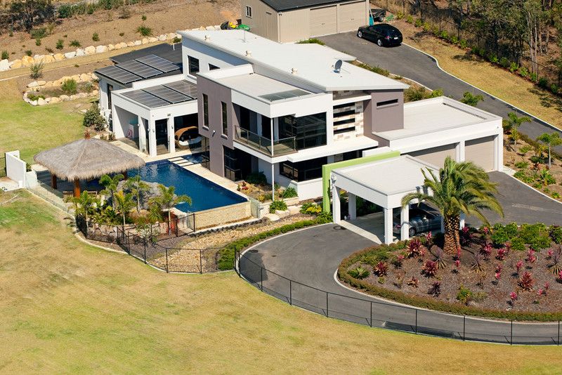74 Bacton Road, CHANDLER QLD 4155