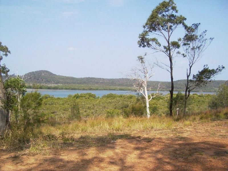16 Aquamarine Avenue, RUSSELL ISLAND QLD 4184