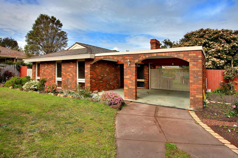 4 Indura Street, MOUNT MARTHA VIC 3934