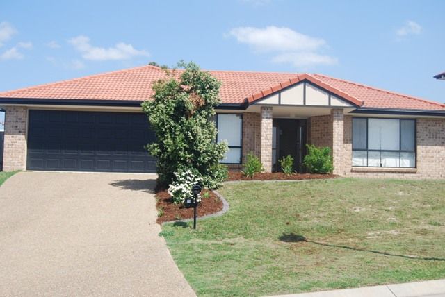25 Vaucluse Street, FOREST LAKE QLD 4078