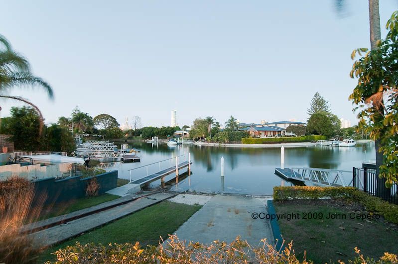 1 Meredith Drive, BROADBEACH WATERS QLD 4218