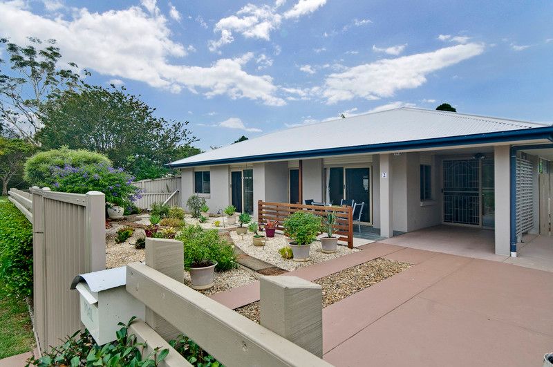 2 Amboina Avenue, PALM BEACH QLD 4221