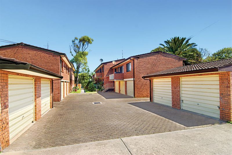 16  Ocean Street, THIRROUL NSW 2515