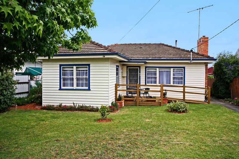 30 Dudley Street, BELMONT VIC 3216
