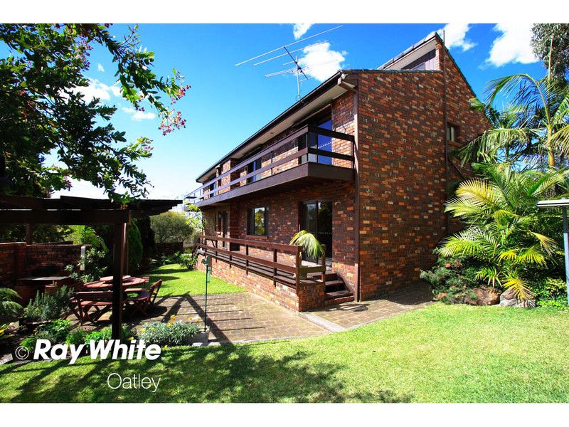 5 Cypress Drive, LUGARNO NSW 2210