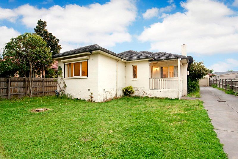 2 Clauscen Street, Heidelberg Heights