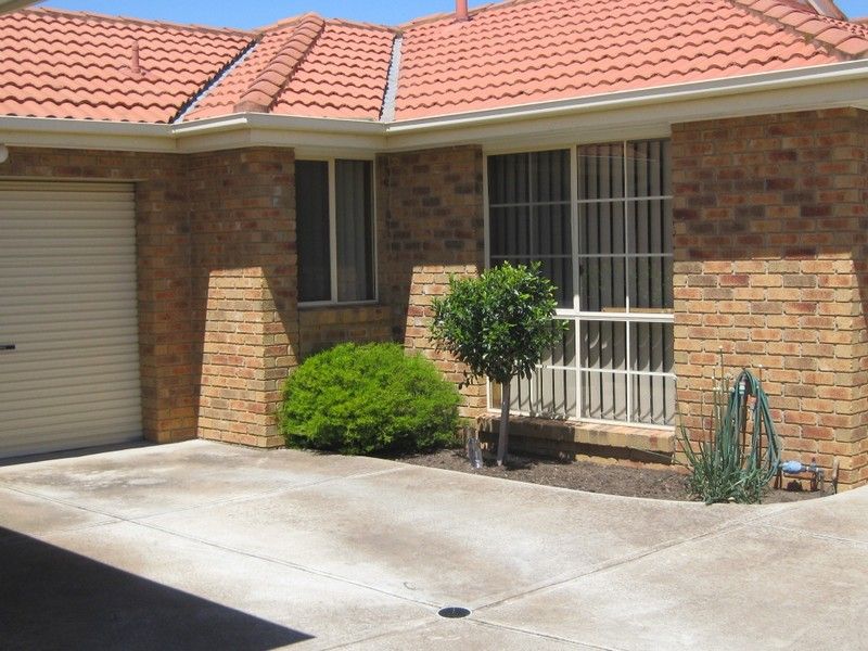 2/277 VICTORIA Street, ALTONA MEADOWS, VIC – Home For Rent • Ray White