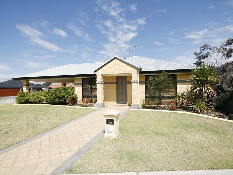 15 Daly Circle, LANGFORD WA 6147