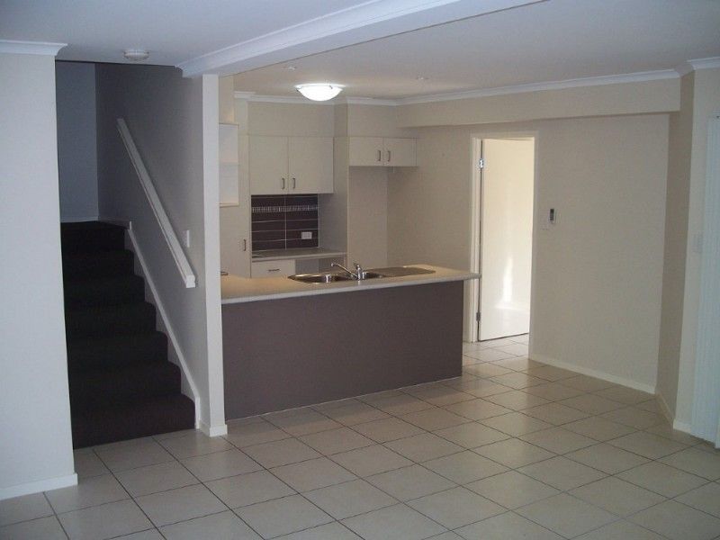 20 Pintu Drive, TANAH MERAH QLD 4128