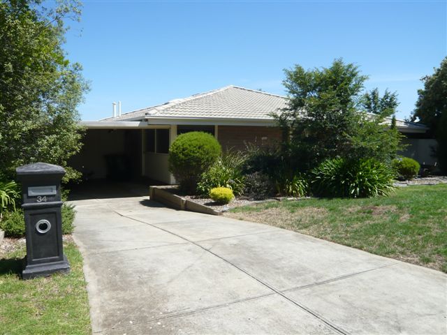 34 Telford Crescent, MODBURY HEIGHTS SA 5092