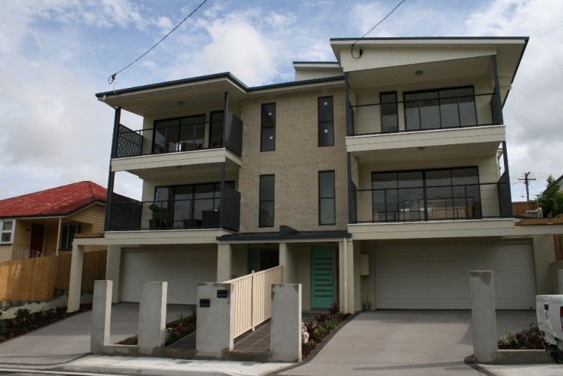 32 Farm Street, NEWMARKET QLD 4051