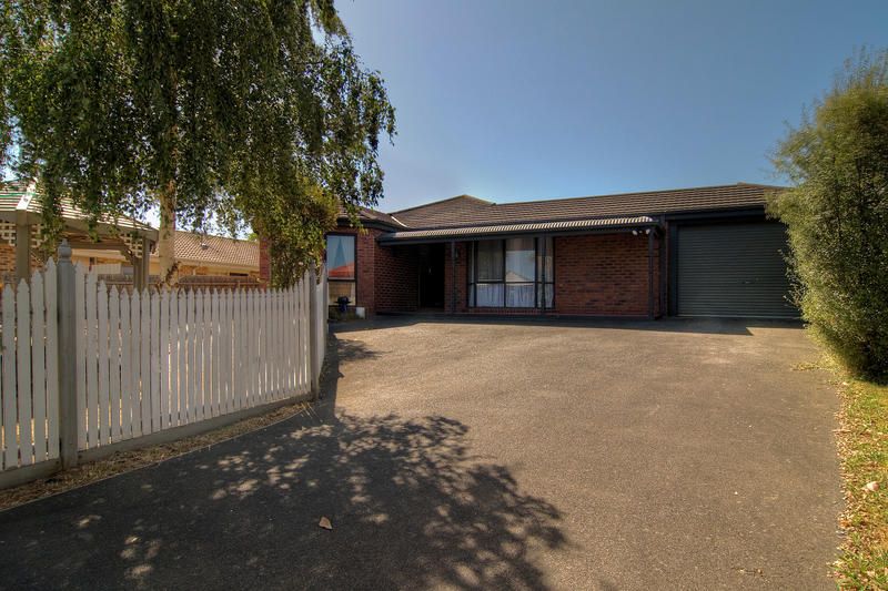 13 Robert Street, Somerville VIC 3912