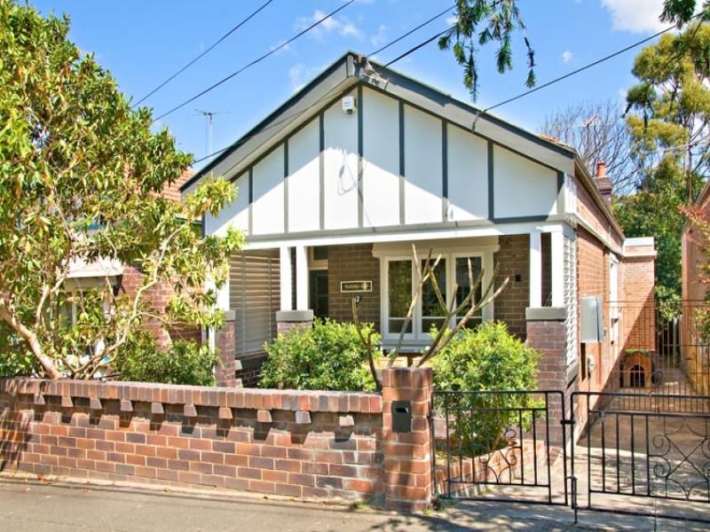 112 Warren Road, MARRICKVILLE NSW 2204