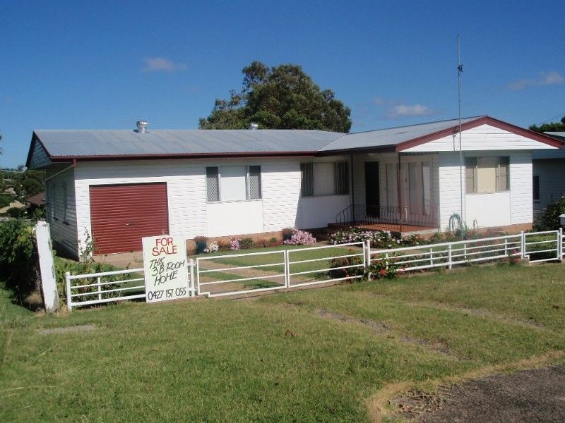 11 Douglas Street, WARWICK QLD 4370