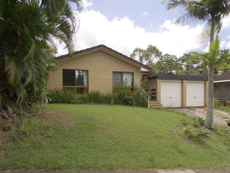 231 Gallipoli Road, CARINA HEIGHTS QLD 4152