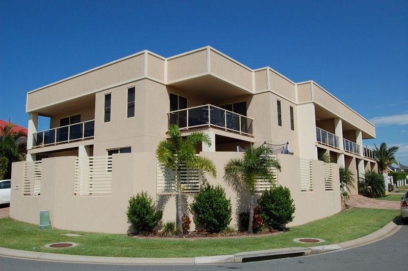 28 Palma Crescent, VARSITY LAKES QLD 4227