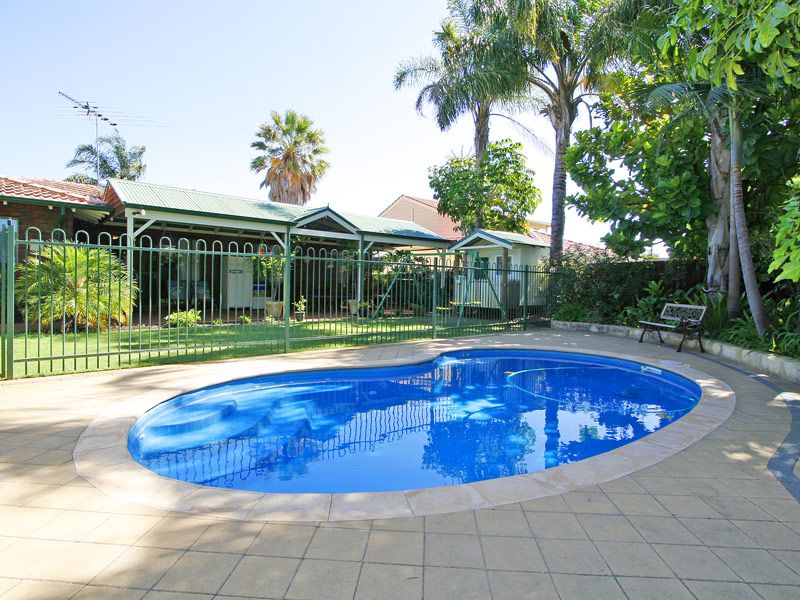 75 Endeavour Avenue, BULL CREEK WA 6149