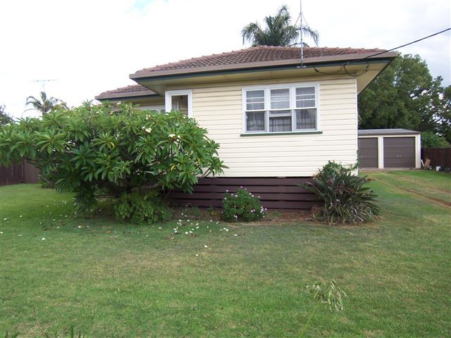 2 Stone Street, WILSONTON QLD 4350