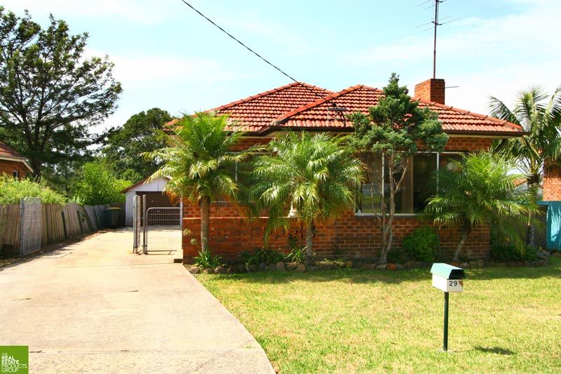 29 Stuart Road, WARRAWONG NSW 2502