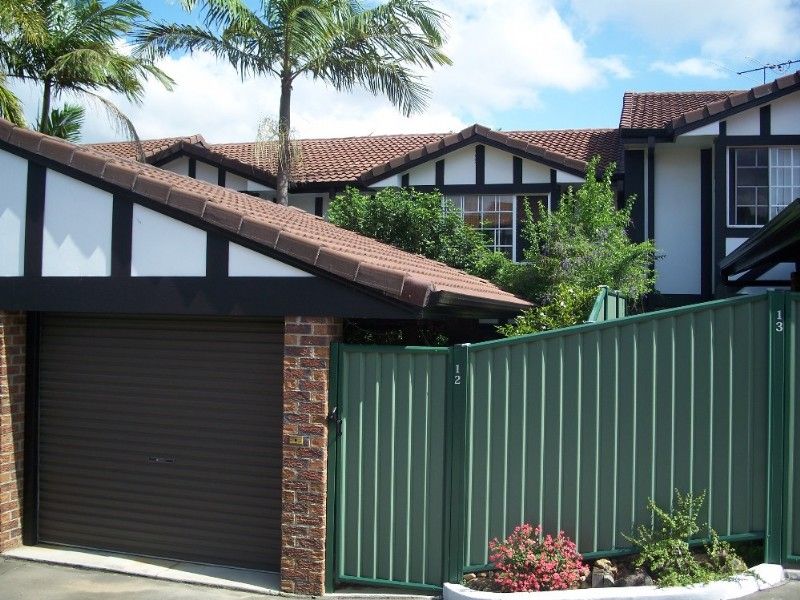18 Magellan Road, SPRINGWOOD QLD 4127