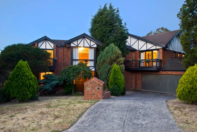 18 Ridley Court, DONCASTER EAST VIC 3109