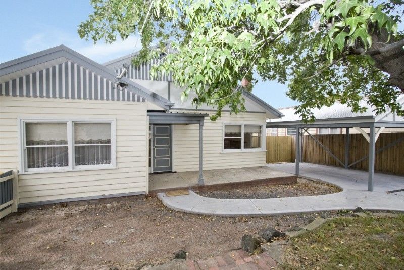 16 Morwell Avenue, WATSONIA VIC 3087
