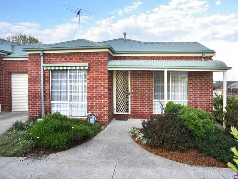 13 Hemswell Court, HIGHTON VIC 3216