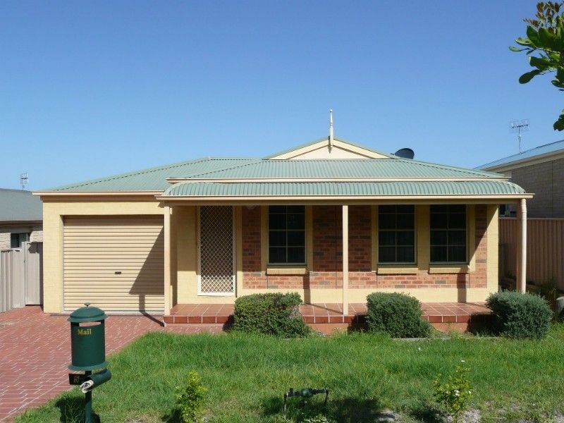 5 Roanoke Drive, LAKE MUNMORAH NSW 2259