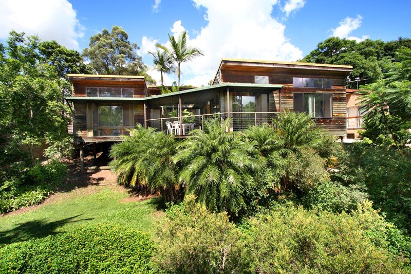 25 Merrilyn Street, CHAPEL HILL QLD 4069
