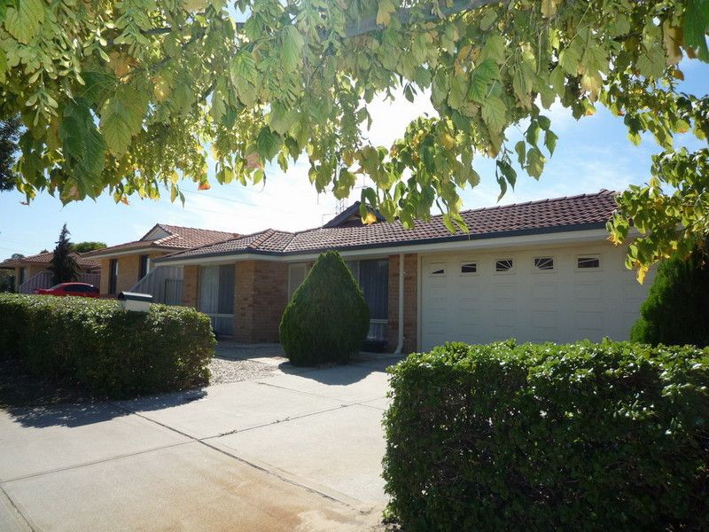 5 Elbrus Way, CAVERSHAM WA 6055