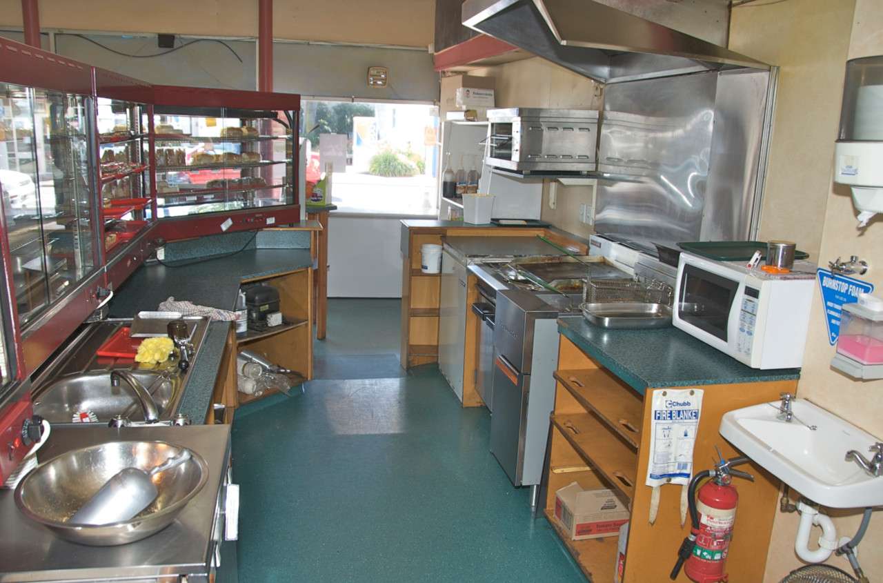 152 Gordon Road photo 5