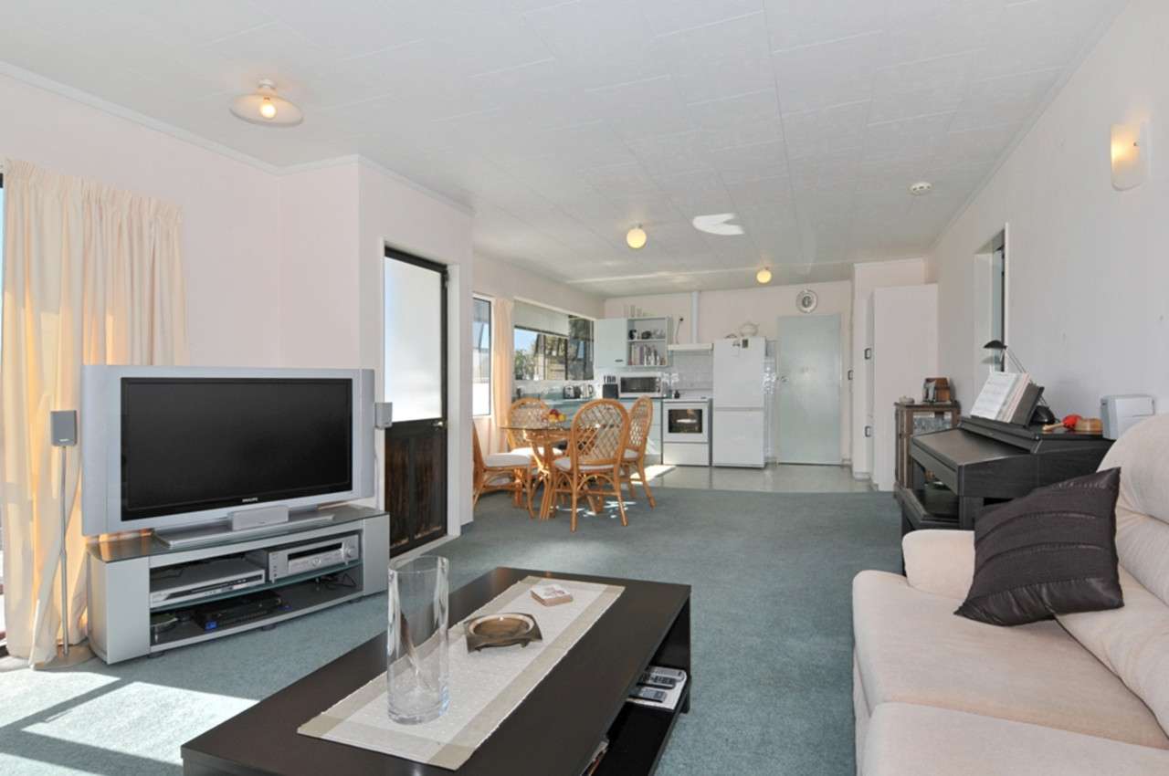 320 Papamoa Beach Road, Papamoa Beach, Tauranga City Real Estate