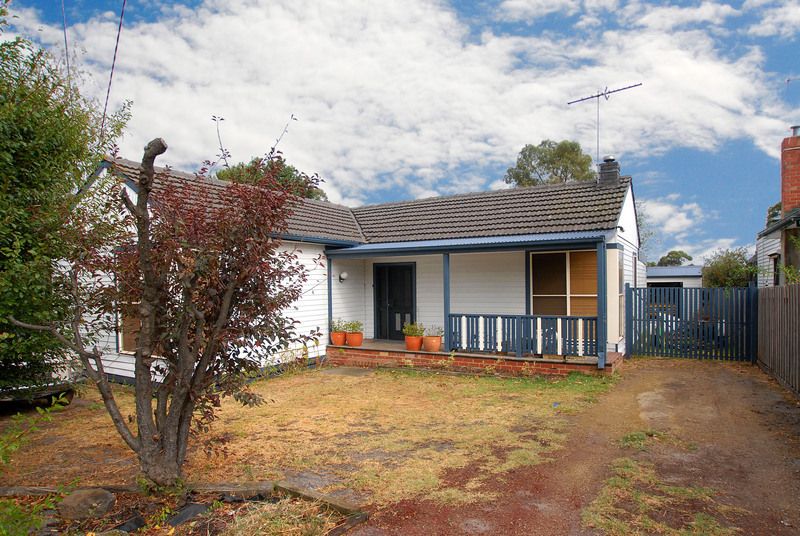 228 Frankston Dandenong Road, SEAFORD VIC 3198