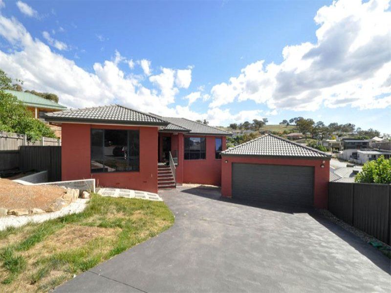 16 Dennis Place, JERRABOMBERRA NSW 2619