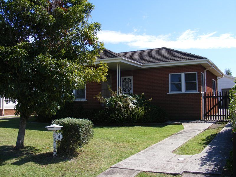 4 Carinmoney Avenue, WARILLA NSW 2528